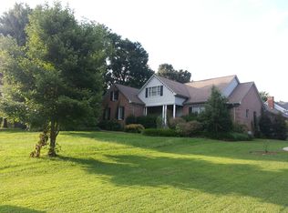 206 Driftwood Dr, Gibsonville, NC 27249