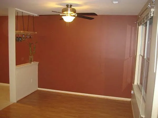 405 Ferris Ln — Photo 6