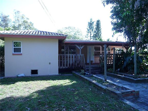 5th image of 104 N Mercury Ave