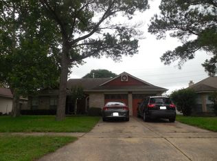 8634 Sunny Ridge Dr, Houston, TX 77095