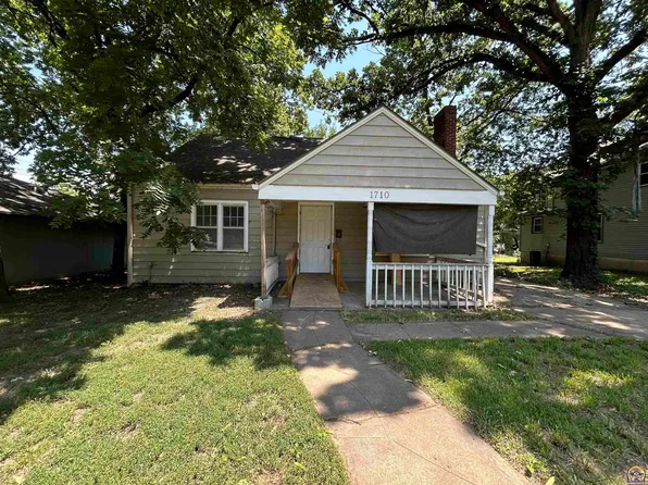 1710 SW Central Park Ave, Topeka, KS 66604