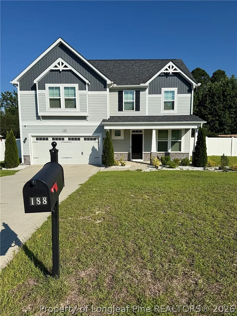 4 bed, 2.5 bath, 2295 sqft, $2,200 — Photo 2