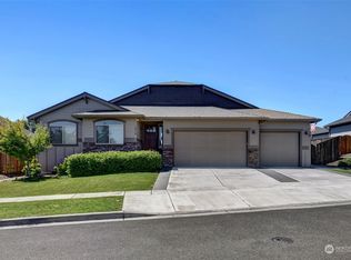 1710 S Nighthawk Rd, Ridgefield, WA 98642