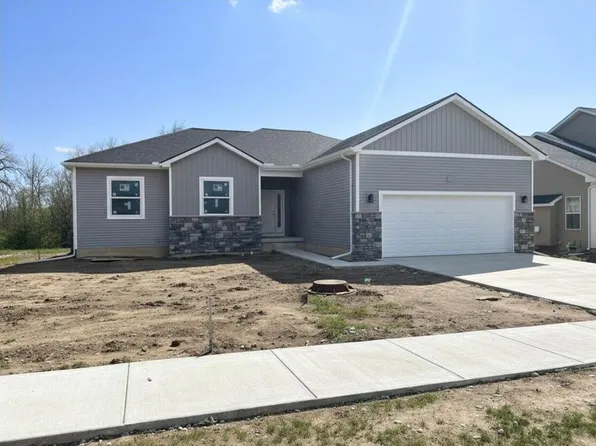 410 Canfield St, Milan, MI 48160