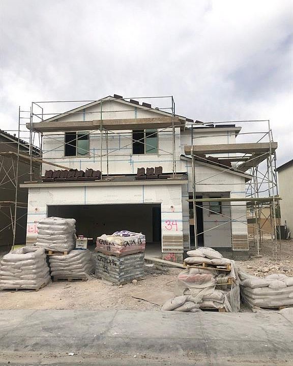 1st image of 34 Pivot Ave