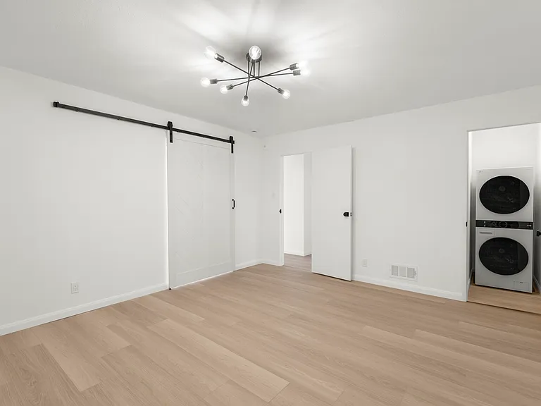 70 Crestline Dr #6 — Photo 24