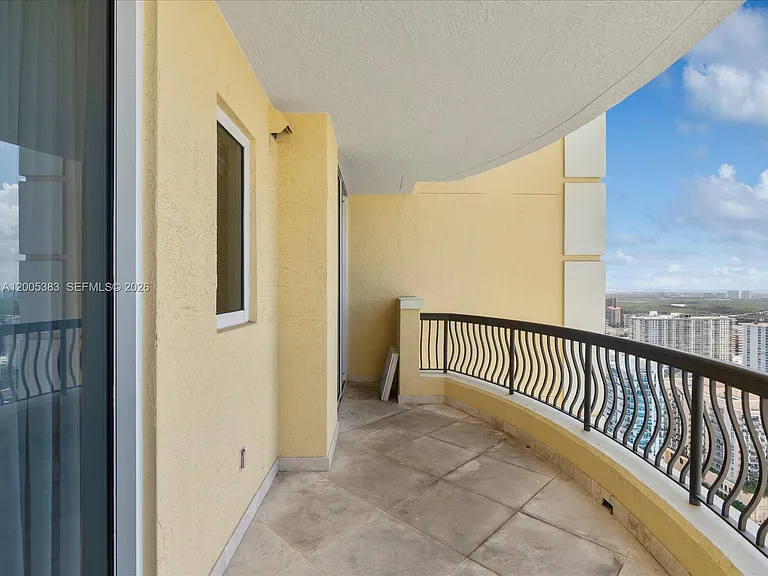 17875 Collins Ave #3305 — Photo 40