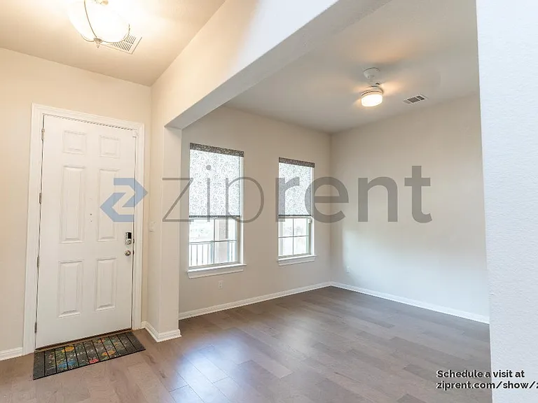7601 Paruline Dr — Photo 21