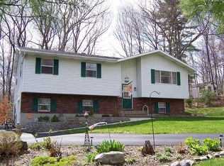 2134 Eddy Ln, East Stroudsburg, PA 18301