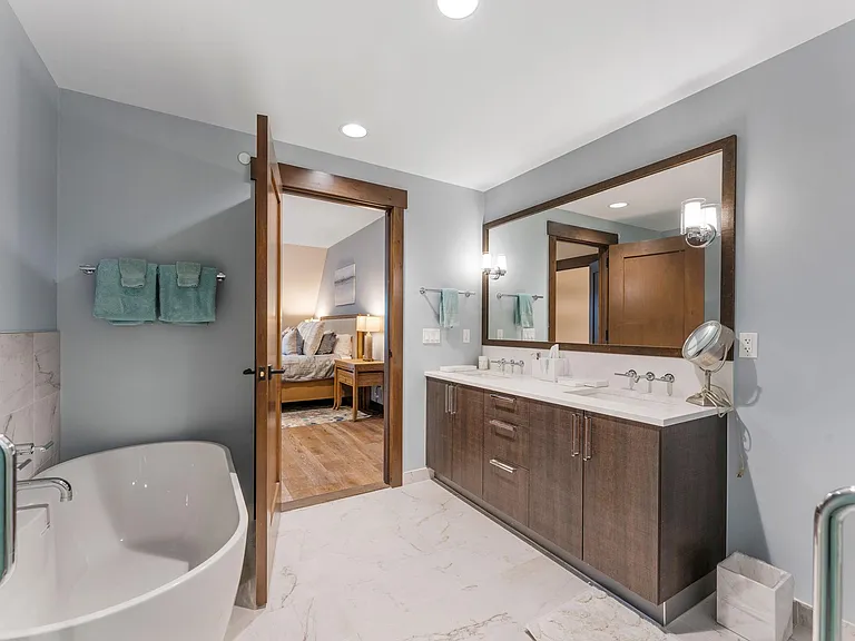 17 Beach Club Dr #220 — Photo 17