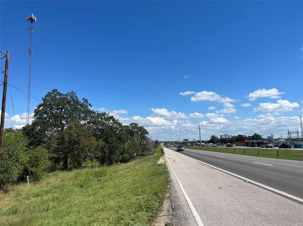 1546 Highway 71 W, Bastrop, TX 78602