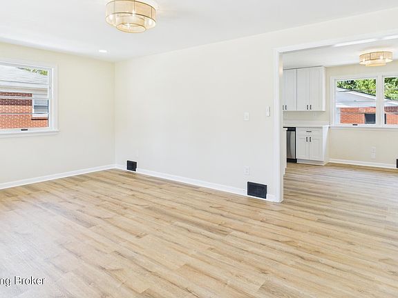3rd image of 6413 Sky Blue Ave