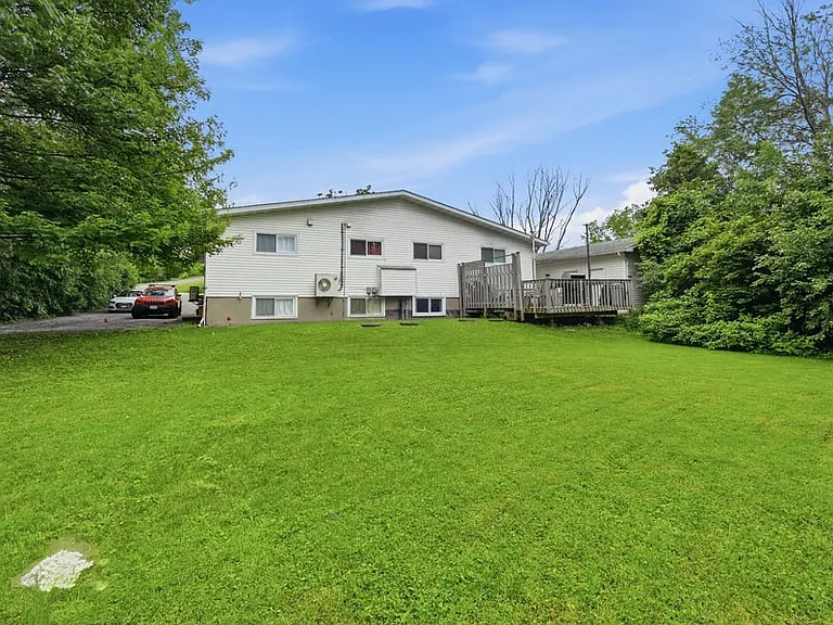 1225 Old Montreal Rd #4 — Photo 10