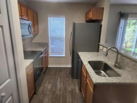 3rd image of 4634 Ashburn Square Dr