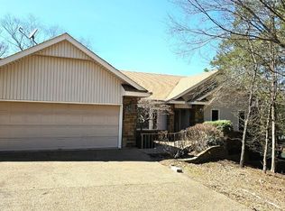 30 Sosegado Ln, Hot Springs Village, AR 71909