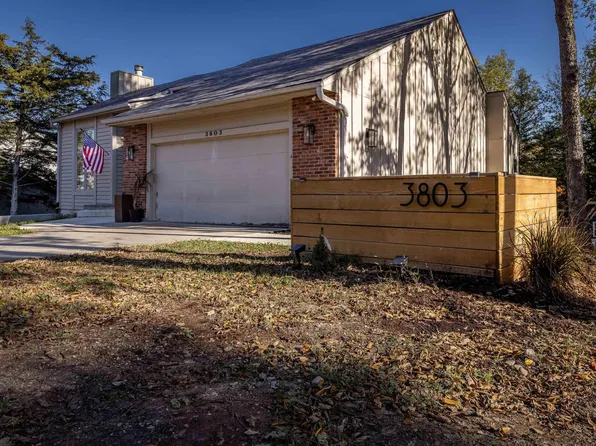 3803 SW Deer Trail Dr, Topeka, KS 66610