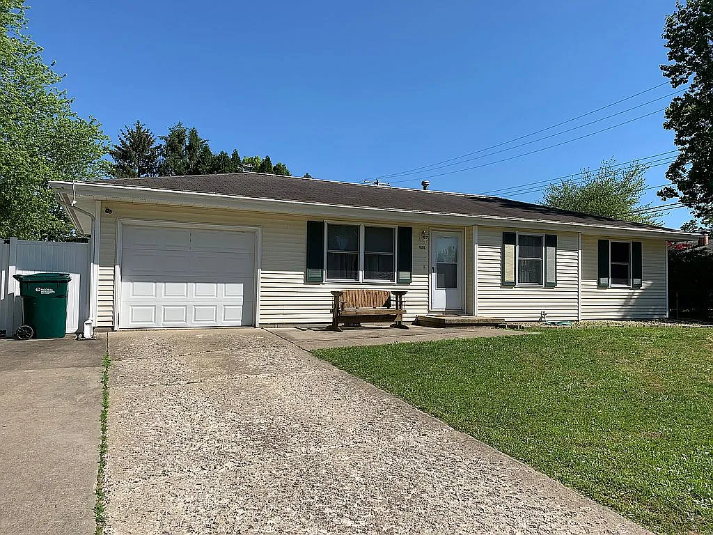 1606 Marion St photo 1