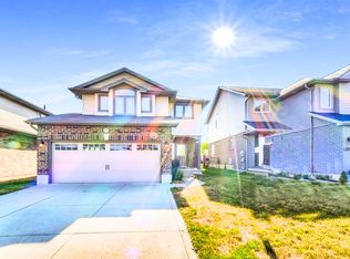 2062 Cherrywood Trl, London, ON N6H0C8
