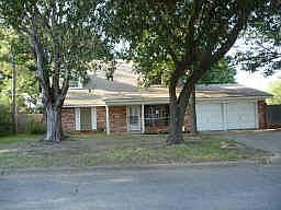 1st image of 713 Chambers Creek Dr