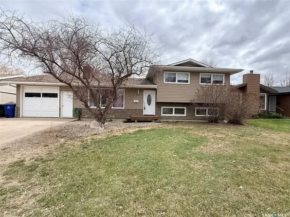 1012 6th STREET E, Rosetown, SK S0L 2V0