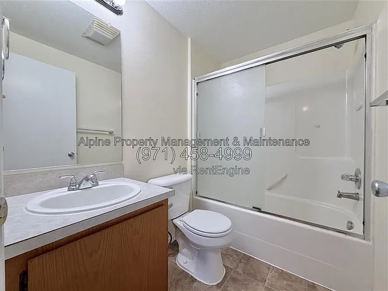 8314 SE Yamhill St #2 — Photo 11