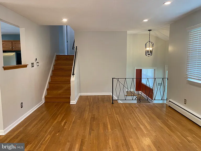 2721 Burnley Rd — Photo 2