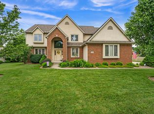 9096 Cotswold Dr, Pickerington, OH 43147