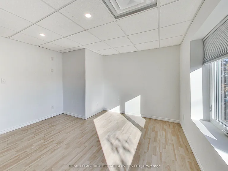 300 New Toronto St #7 — Photo 32