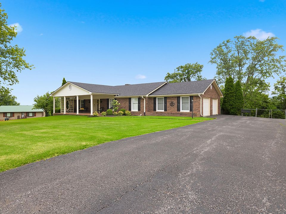 1st image of 219 Adams Ln