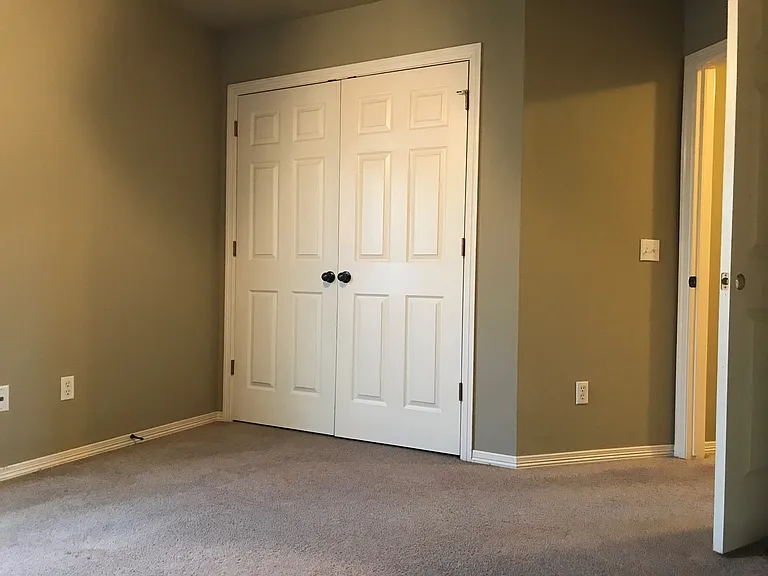 405 E Laurel Ave — Photo 6