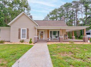304 Carolina Ave, Grover, NC 28073