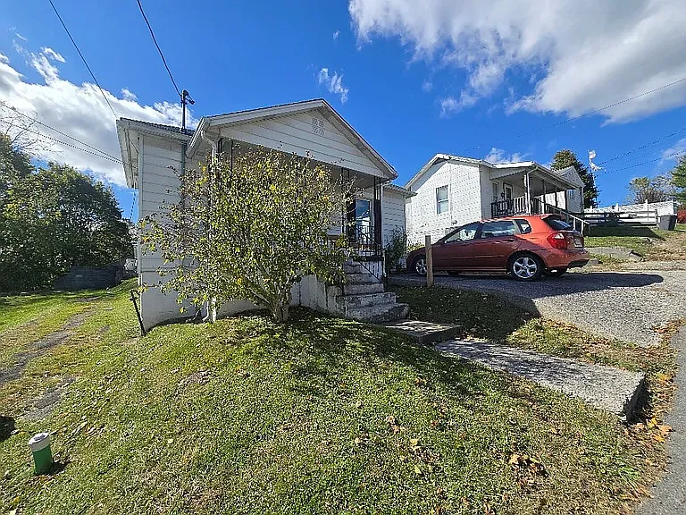 106 Stanley St — Photo 16