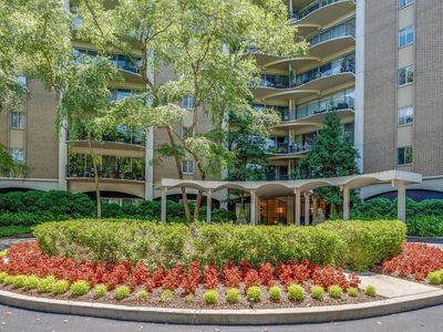 4215 Harding Pike APT 212, Nashville, TN, 37205