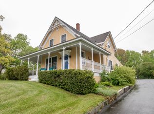 659 Old County Rd, Rockland, ME 04841