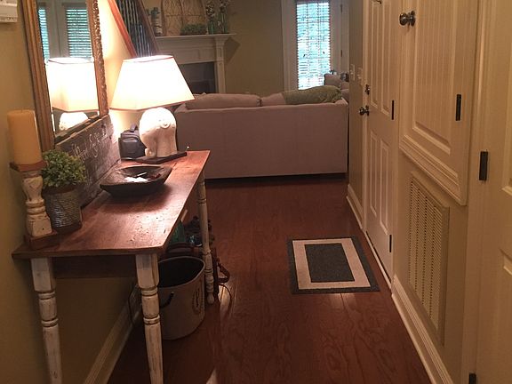 2nd image of 2800 Belle Chase Ln Unit 7