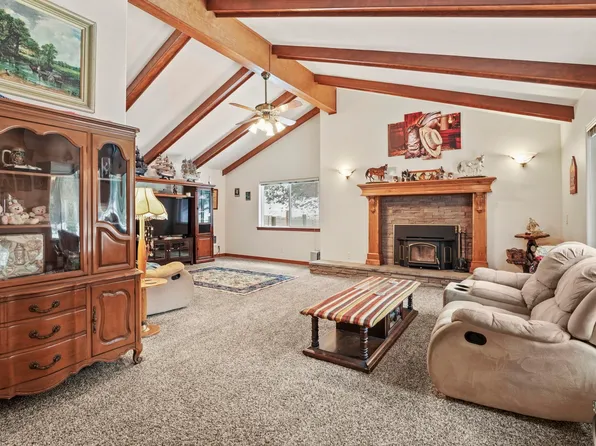 13122 Deer Valley Rd, Newport, WA 99156
