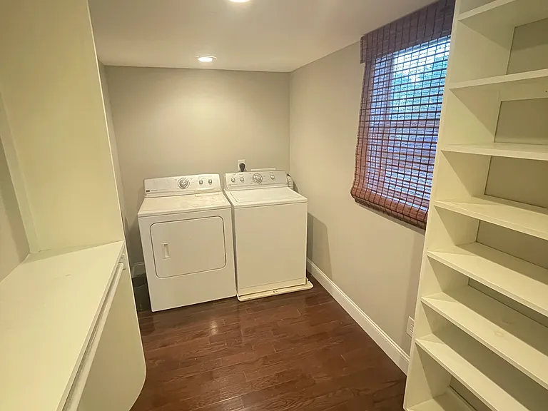 133 Brooks Rd — Photo 4