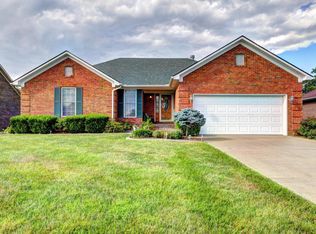 436 Shady Brook Ln, Louisville, KY