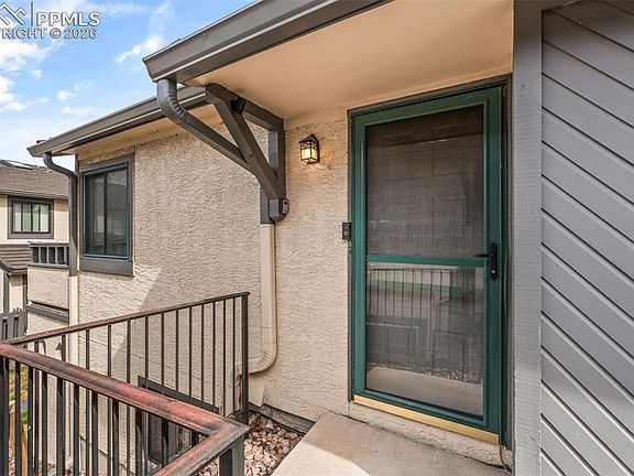 2nd image of 4660 Excalibur Ct