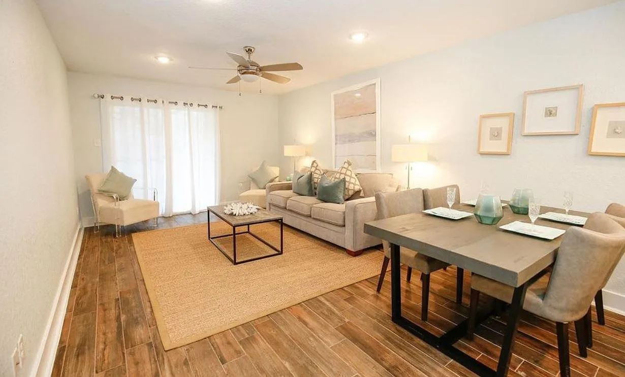 104 Cove E — Photo 4