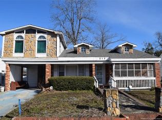 217 E 6th Ave, Red Springs, NC 28377