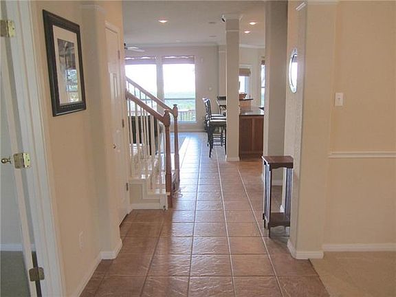 4th image of 3709 Highland Dr