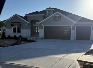 4867 NW Vicolo Dellamore Way, Riverside, MO 64150