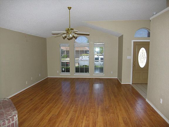 3rd image of 10221 Westward Dr