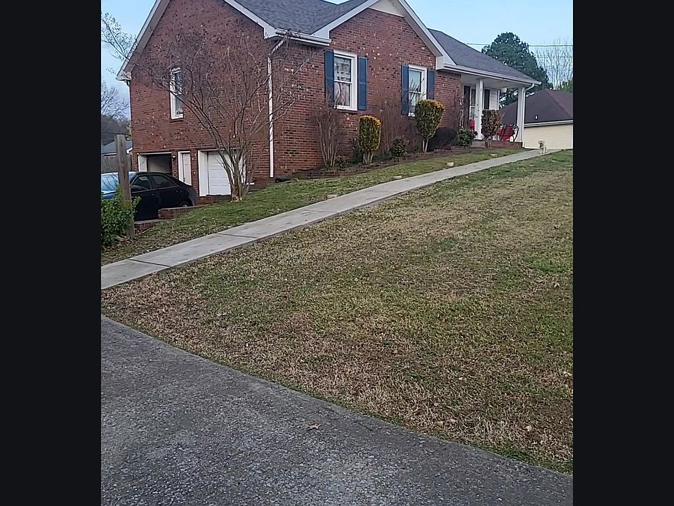 1st image of 1405 Honeysuckle Ln