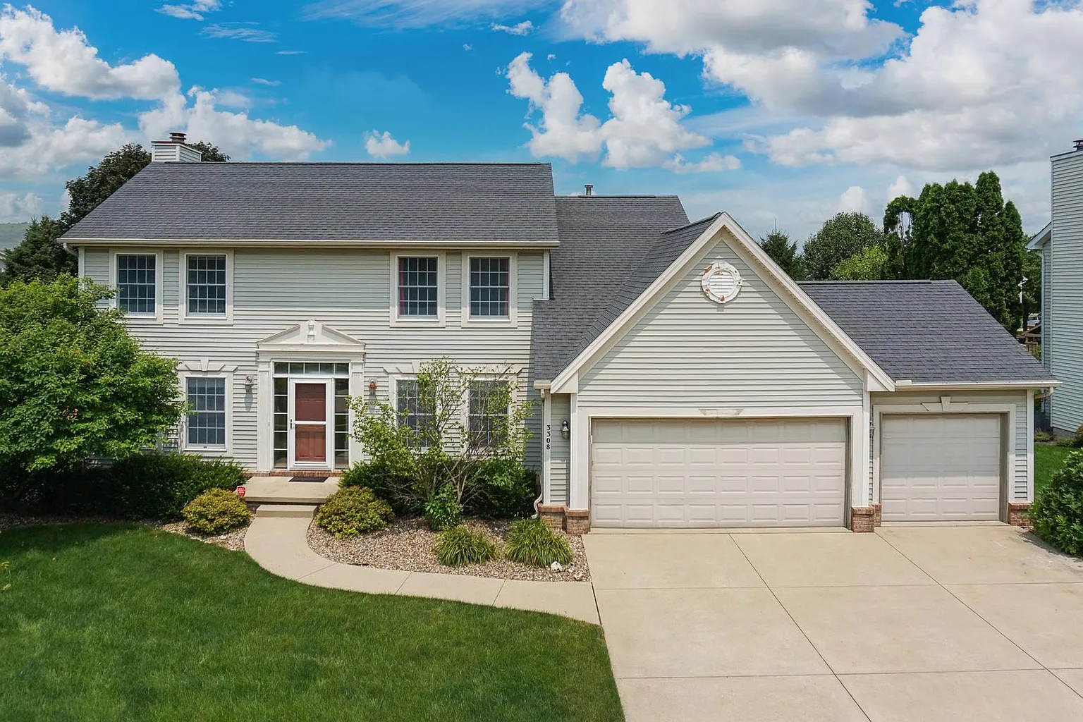 3308 Peppertree Ln photo 1