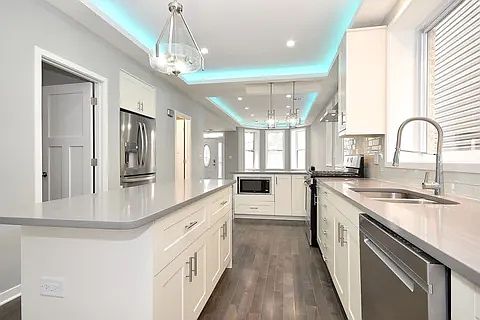 5th image of 3300 S Carpenter St #2