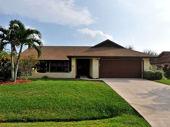 2nd image of 1126 SE McFarlane Ave