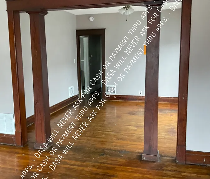 202 Chadduck Ave #UPPER — Photo 4