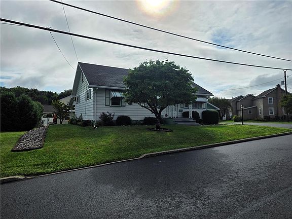 3rd image of 4361 Spruce St